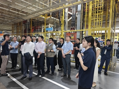 黨建聯(lián)建聚合力 建功支點(diǎn)爭(zhēng)先鋒 長(zhǎng)江新動(dòng)能黨支部與嵐圖汽車(chē)產(chǎn)品管理部黨支部聯(lián)合開(kāi)展主題黨日活動(dòng)